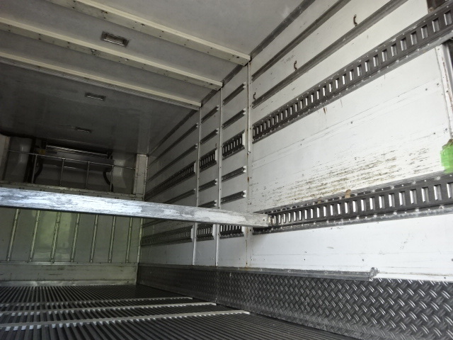 三菱 H17 ファイター 低温冷凍車 キーストン 画像12