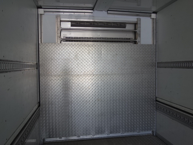 いすゞ H29 ギガ 4軸低床 低温冷凍ウィング 車検付 画像15