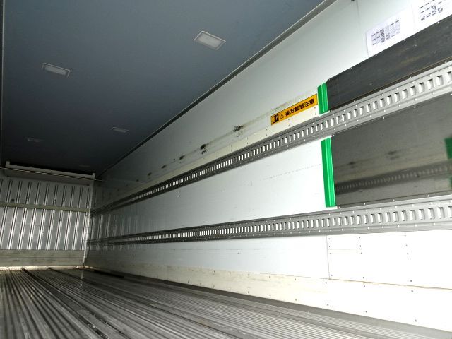 UD R1 クオン ハイルーフ 4軸低床冷凍車 格納PG 画像13