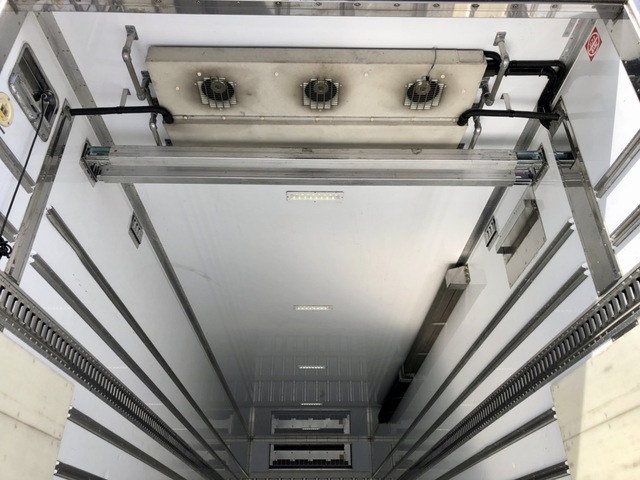 いすゞ H29 ギガ 4軸低床 低温冷凍車 格納PG ジョロダー 画像19