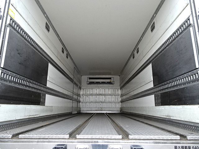 いすゞ H30 フォワード 増トン ワイド 低温冷凍車 画像10