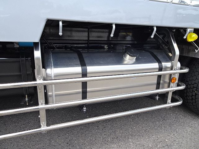 三菱 R5 S グレート  チップ運搬  スライドデッキ アルミ箱 4軸低床  未使用車 画像16