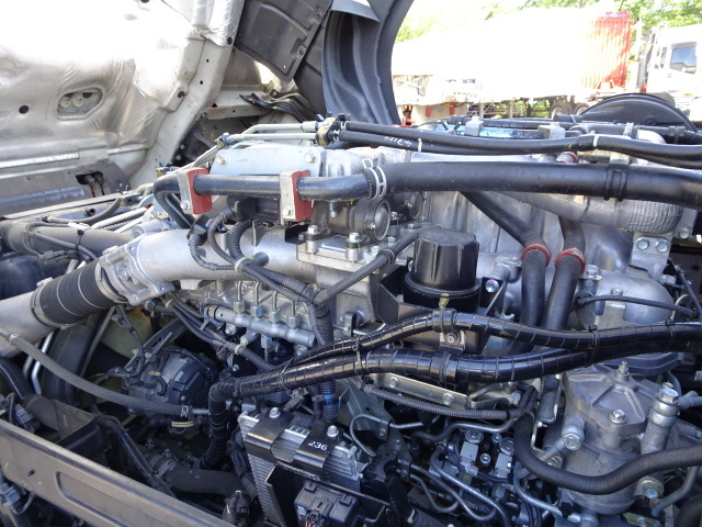 いすゞ H29 ギガ 2デフ 3軸低床 低温冷凍車 格納PG 画像34