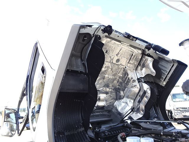 三菱 R6 スーパーグレート 4軸低床冷凍車 未使用 サブエンジン リアエアサス 画像66