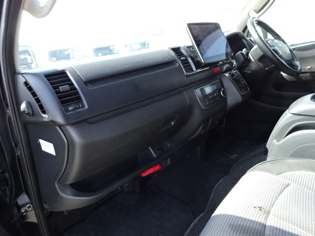 トヨタ H30 ハイエースバン 4WD ロング スーパーGL ダークプライム 画像35