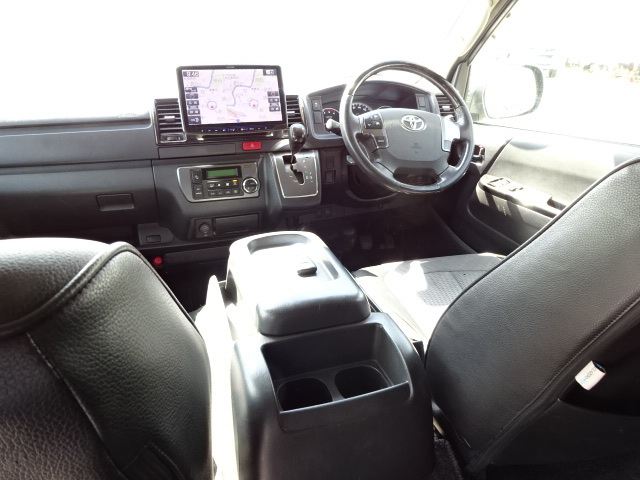 トヨタ H30 ハイエースバン 4WD ロング スーパーGL ダークプライム 画像15