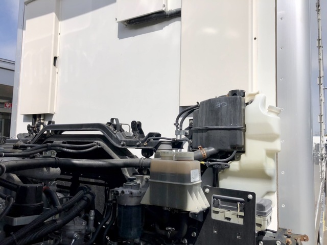 いすゞ H29 ギガ 4軸低床 低温冷凍車 格納PG 画像15