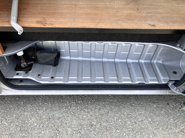 トヨタ H30 ハイエース ロング DX 2WD 5ドア 荷室加工 画像12