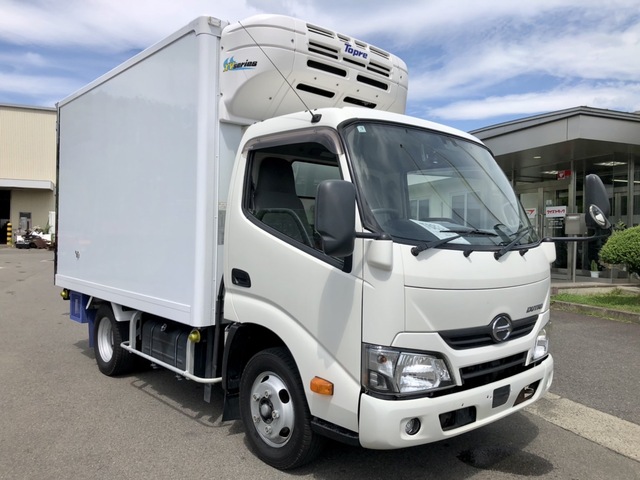 日野 H30 デュトロ 標準ショート 低温冷凍車 サイド扉 車検付 画像3