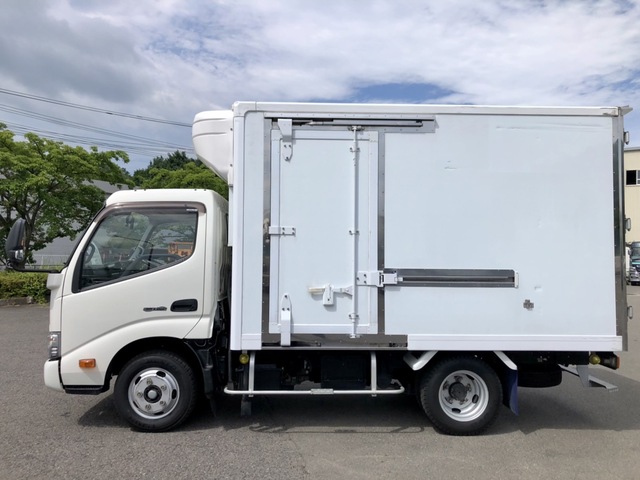 日野 H31 デュトロ 標準ショート 低温冷凍車 サイド扉 車検付 画像4