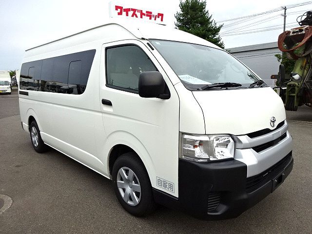 トヨタ R2 ハイエースコミューター GL 4WD 14人乗り ガソリン車 画像3