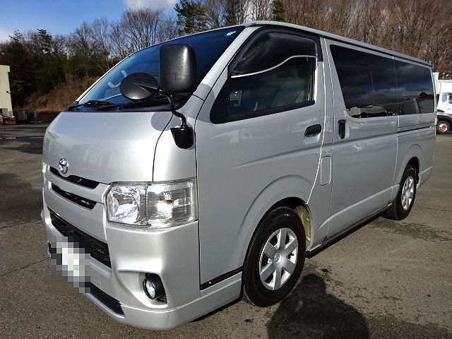 トヨタ H29 レジアスエースバン 4WD ロングDXGLパッケージ 車検付 画像1